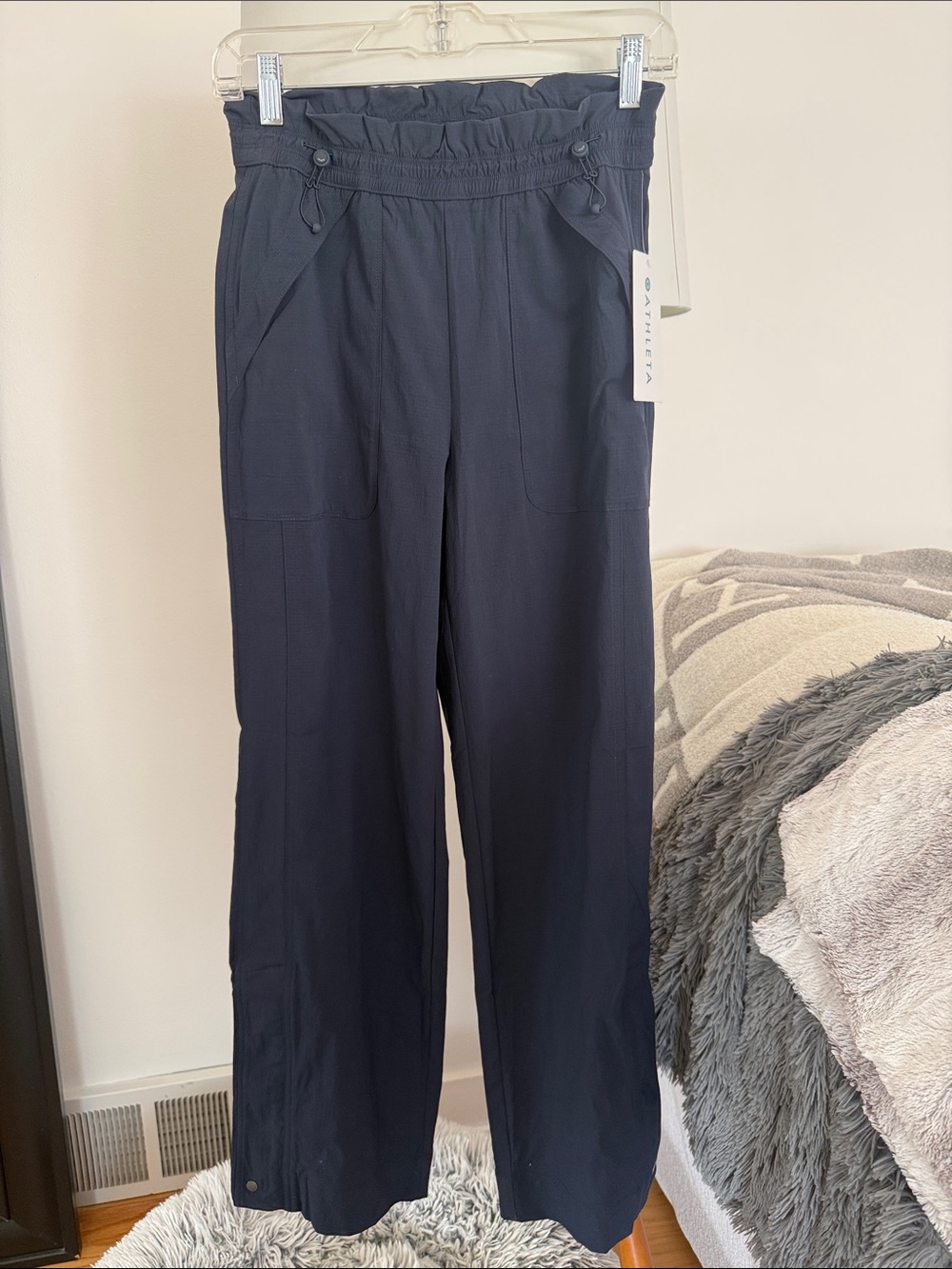 NWT Athleta Trekkie Parachute Pant Navy High-Rise Paperbag-Waist Wide-Leg
